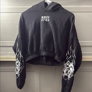 Darc Sport Black and White Cropped Sweater with Graphic Design